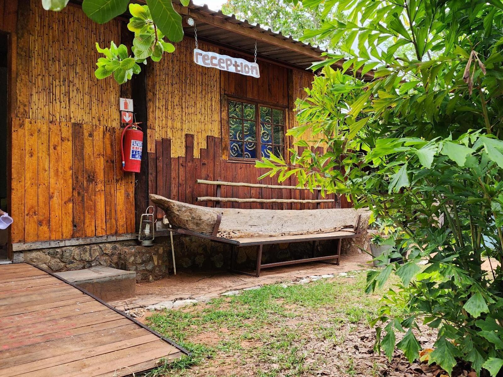 Nxabii Cottages Kasane Exterior foto